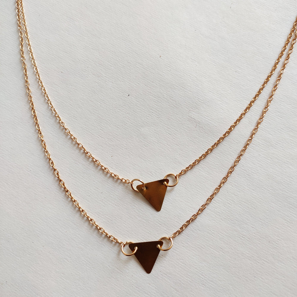THE ULTIMATE GUIDE FOR LAYERING GOLD NECKLACES ✨ – STAC Fine Jewellery